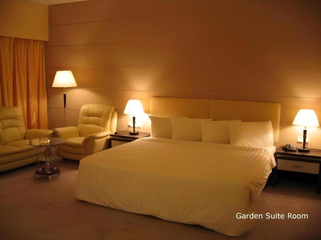 Ritz Garden Hotel Ipoh Exterior foto