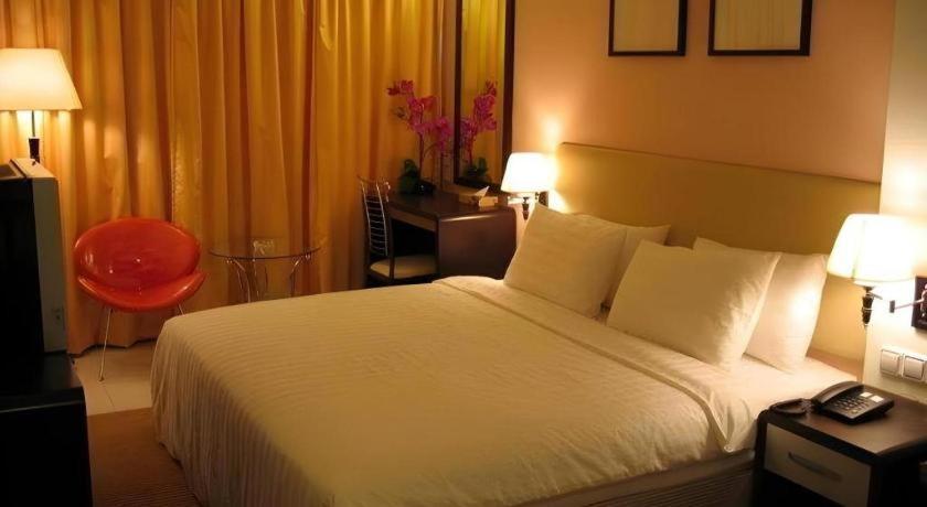 Ritz Garden Hotel Ipoh Exterior foto