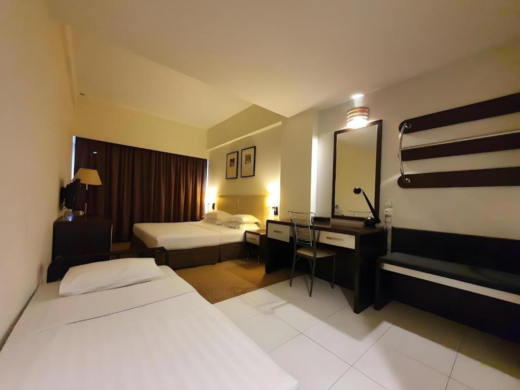 Ritz Garden Hotel Ipoh Exterior foto