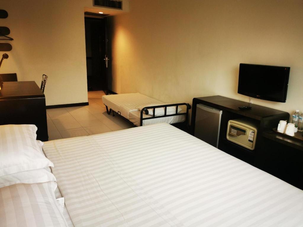 Ritz Garden Hotel Ipoh Exterior foto